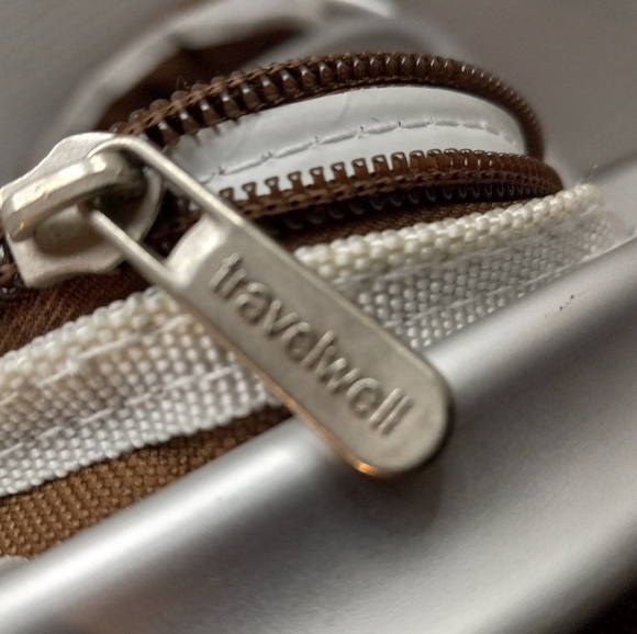 Travelwell Collapsible Basket Framed in Aluminum Soft Sided Cooler Picnic Outing - Picture 4 of 13